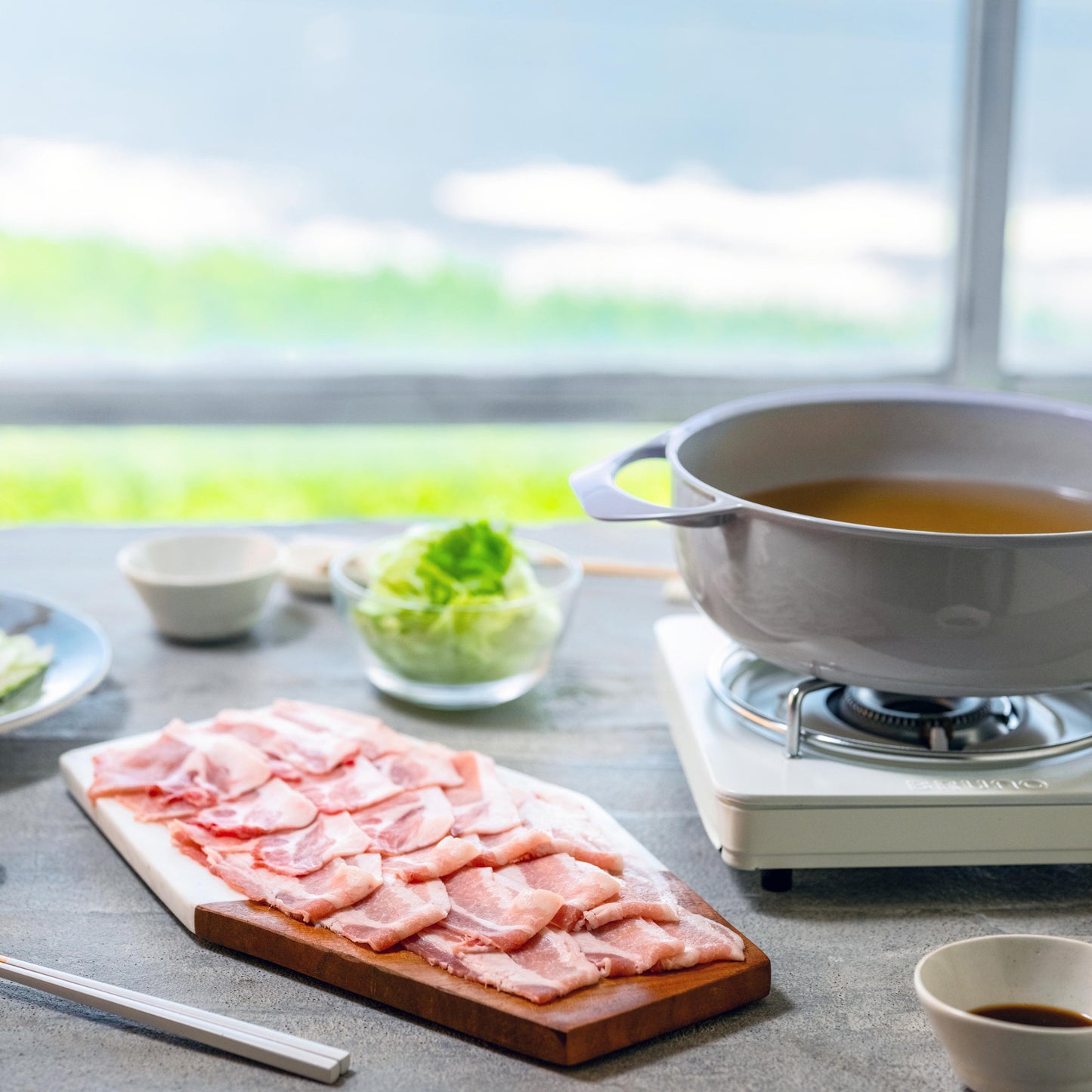 THE BUTA-SHABU SOUP BOX